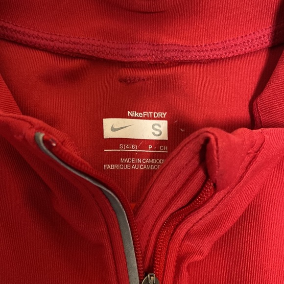 Nike athletic fit dry sleeveless top size small red 3M reflective hits - Picture 8 of 16